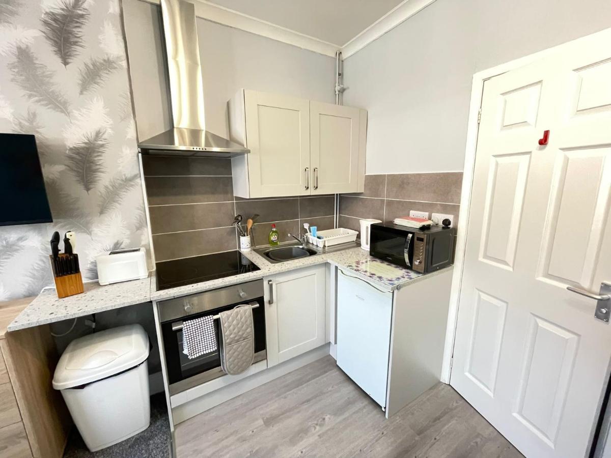 Large Ground Floor Studio Holiday Apartment Skegness - Flat 12 Екстер'єр фото