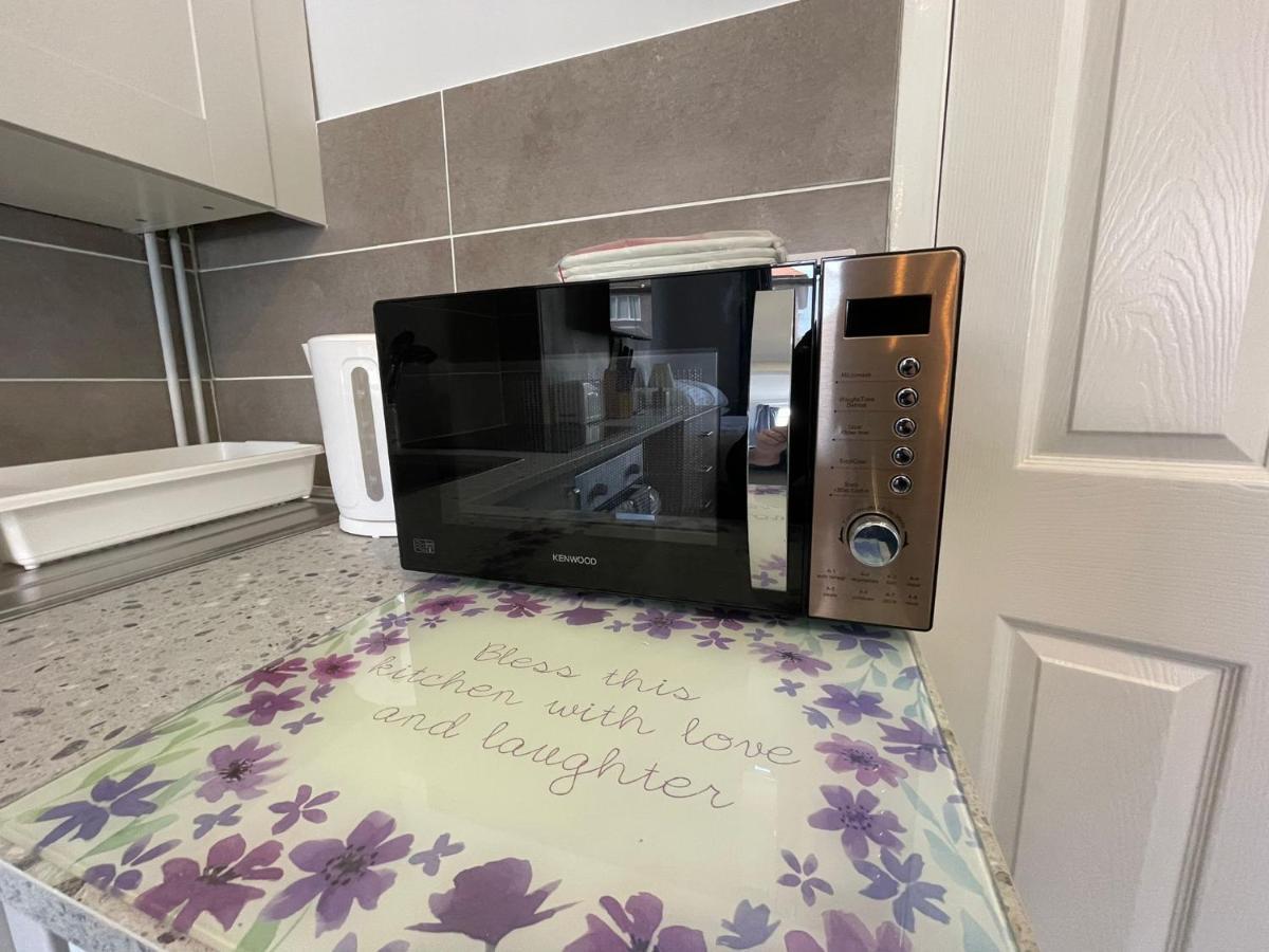 Large Ground Floor Studio Holiday Apartment Skegness - Flat 12 Екстер'єр фото